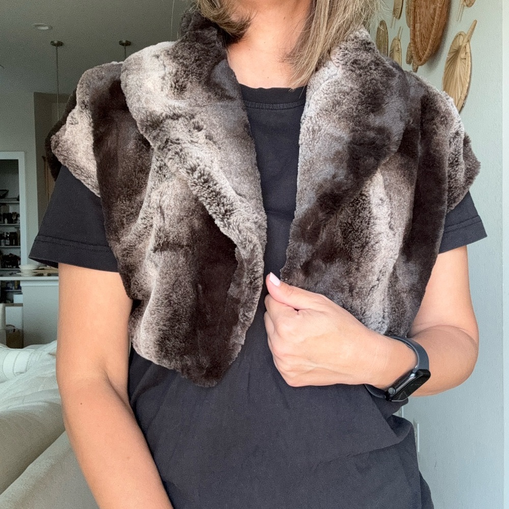 Mango Dark Brown Faux Fur Vest Size Small - Picture 4 of 8